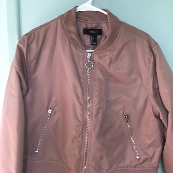 Beautiful bomber jacket - Picture 2 of 3